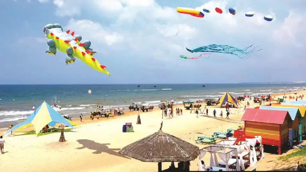 Biển Cam Bình